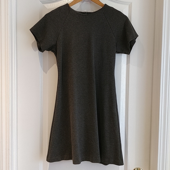 UNIQLO Ponte Short Sleeve Dress - Sz S - Picture 2 of 3